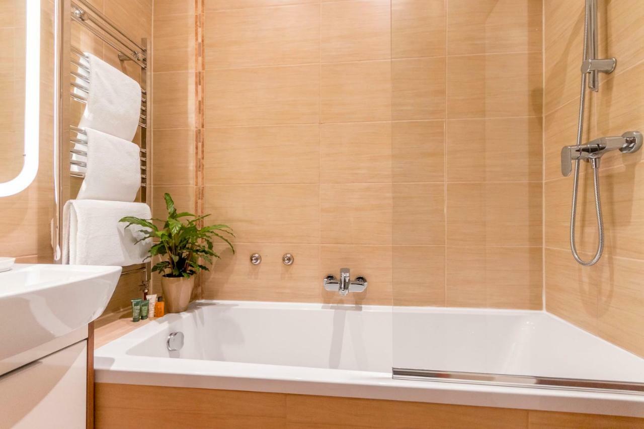 Beautiful Holyrood Park Apartment Эдинбург Экстерьер фото